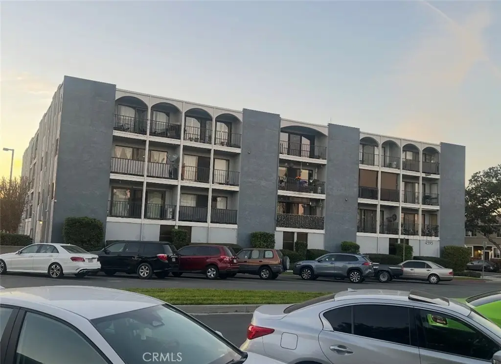 4595 407 California Ave., Long Beach, CA 90807 - #1