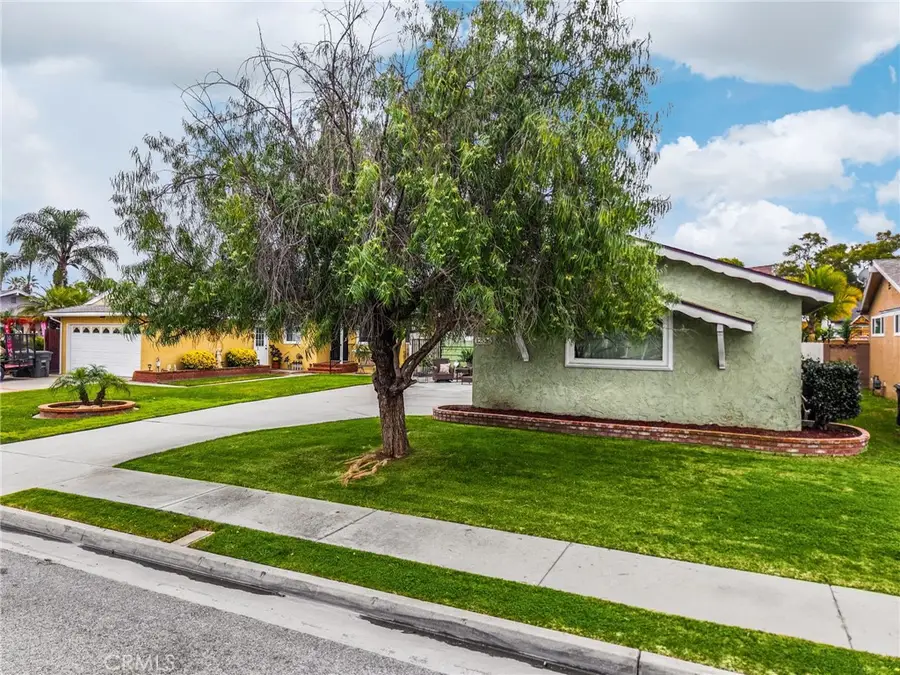 12526 Chadwell Street, Lakewood, CA 90715 - #2