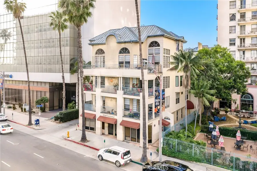 425 E Ocean Boulevard #320, Long Beach, CA 90802 - #2