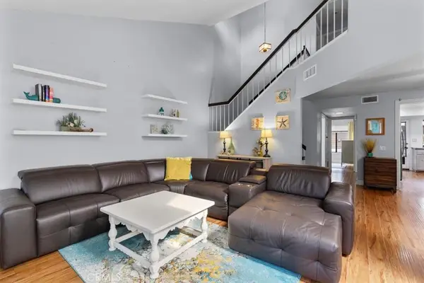 8520 Lake Knoll #C, Garden Grove, CA 92844