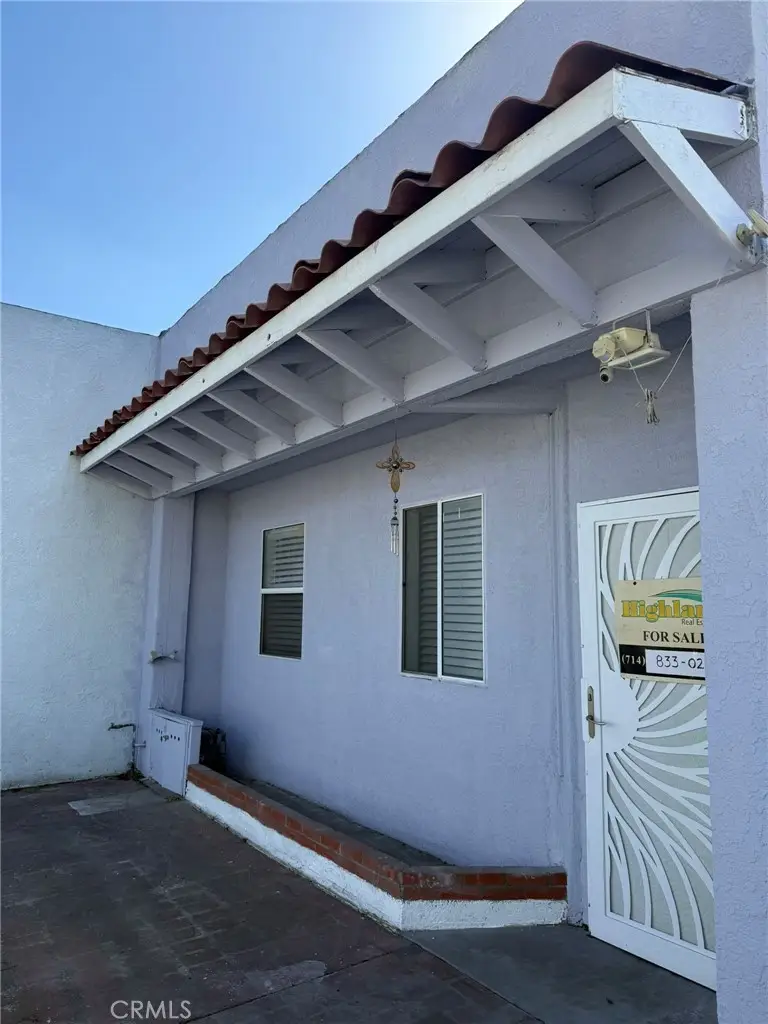 260 E South Street, Long Beach, CA 90805 - #3