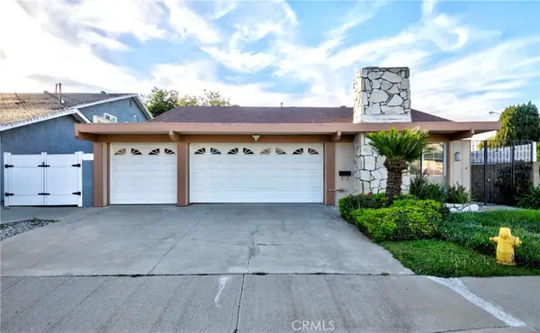 5267 Meadow Wood, Lakewood, CA 90712