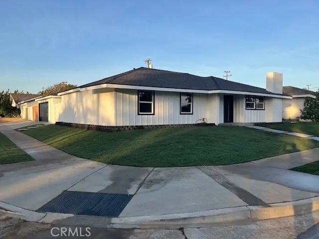 17271 Orange, Yorba Linda, CA 92886 - #1