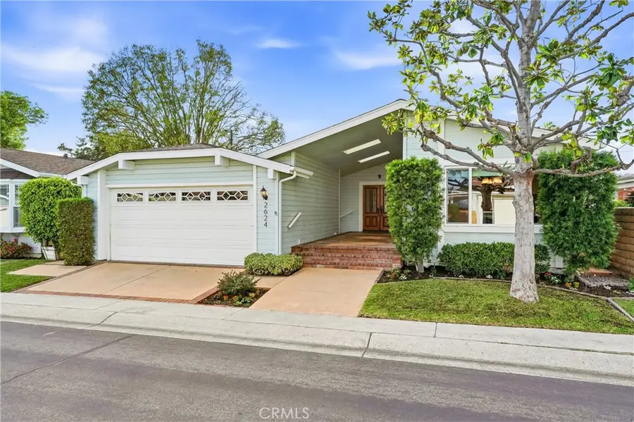 2624 Forest Lake #13, Santa Ana, CA 92705 - #3