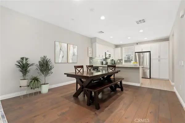 649 W Foothill Boulevard #2, Glendora, CA 91741