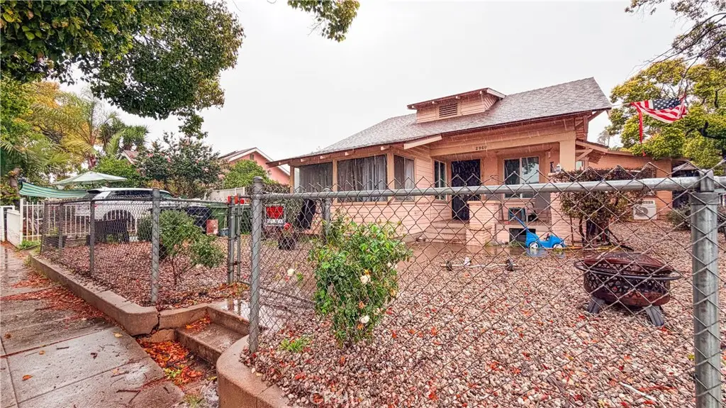 2623 W 30th, Los Angeles, CA 90018 - #1