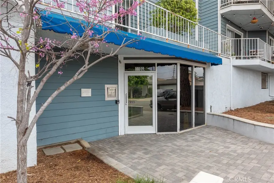 1100 Euclid Avenue #304, Long Beach, CA 90804 - #2