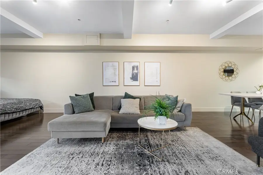 433 Pine Avenue #102, Long Beach, CA 90802 - #2