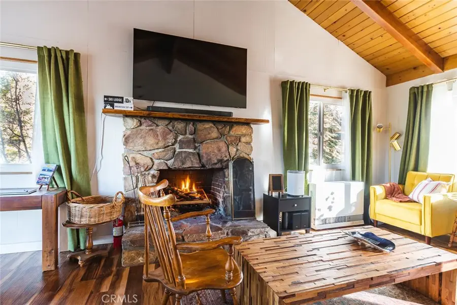 860 Villa Grove Ave, Big Bear City, CA 92314 - #2