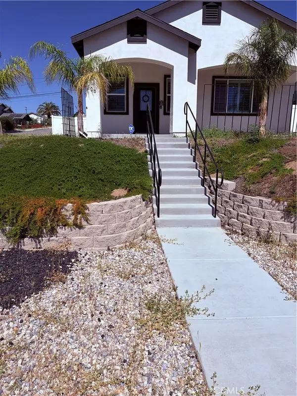 206 Silver, Lake Elsinore, CA 92530