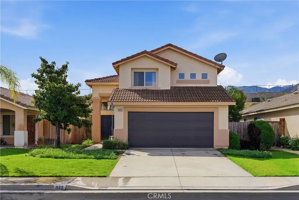 922 Naples Drive, Corona, CA 92882 - #1