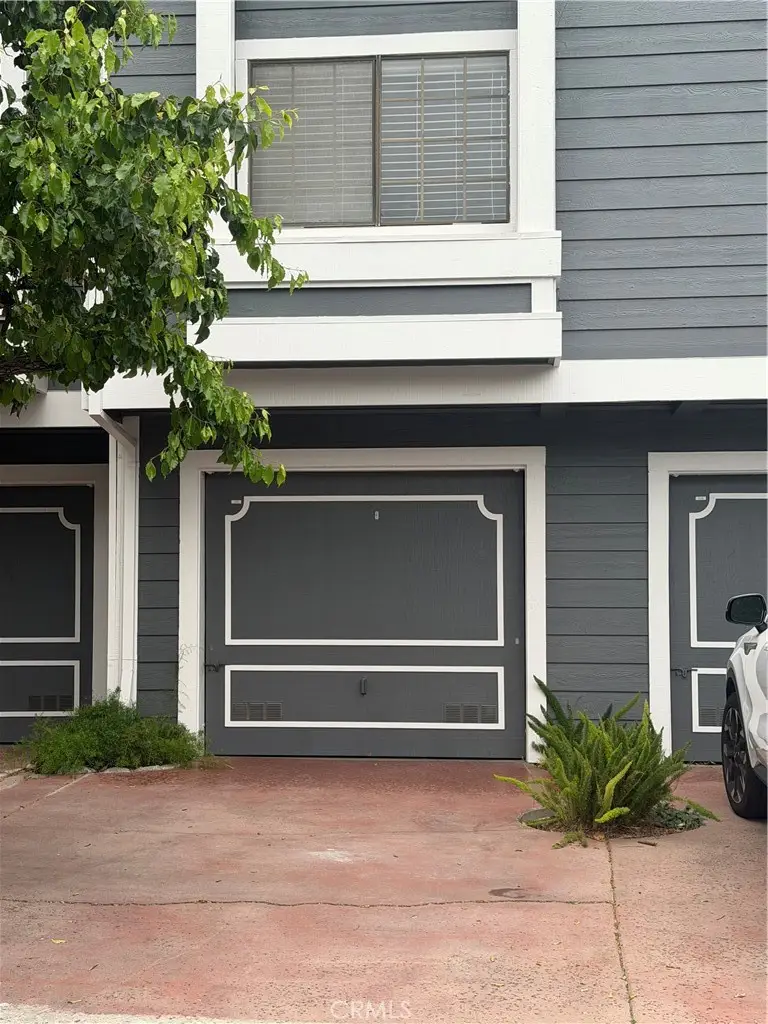 8192 Sandcove Cir #106, Huntington Beach, CA 92646 - #2