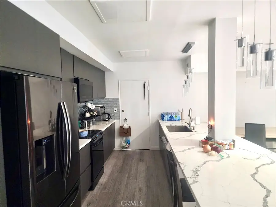 7309 Franklin Ave #105, Los Angeles, CA 90046 - #3