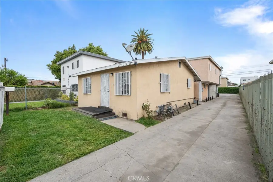 213 E 87th Pl, Los Angeles, CA 90003 - #2