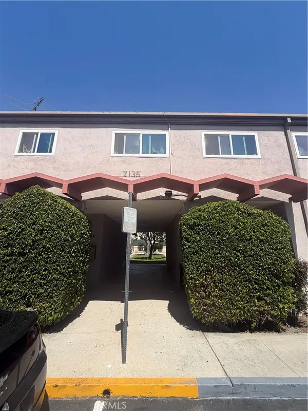 7135 Coldwater Canyon #14, North Hollywood, CA 91605