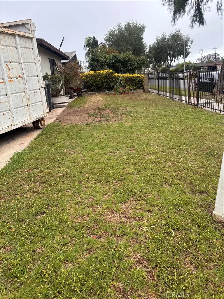 1638 W Pine Street, Santa Ana, CA 92707 - #3