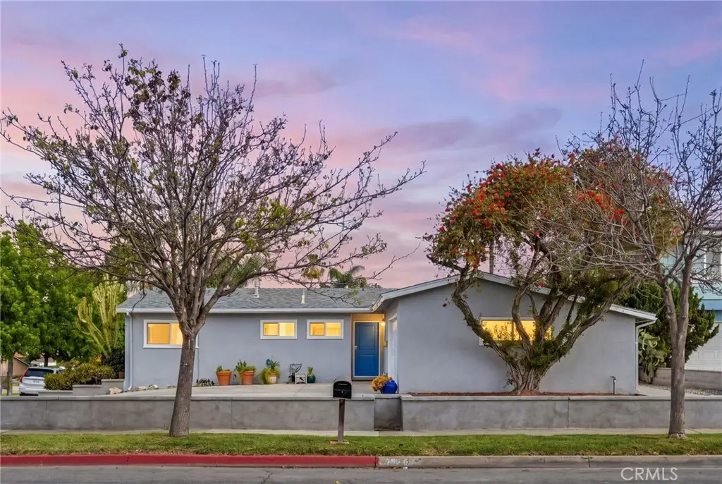 956 W Wilson St, Costa Mesa, CA 92627 - #1