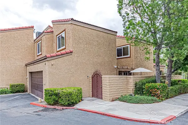 2758 Via Hacienda, Fullerton, CA 92835