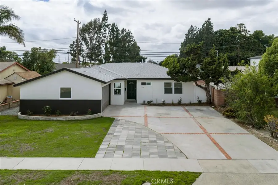 725 N Hanover, Anaheim, CA 92801 - #2