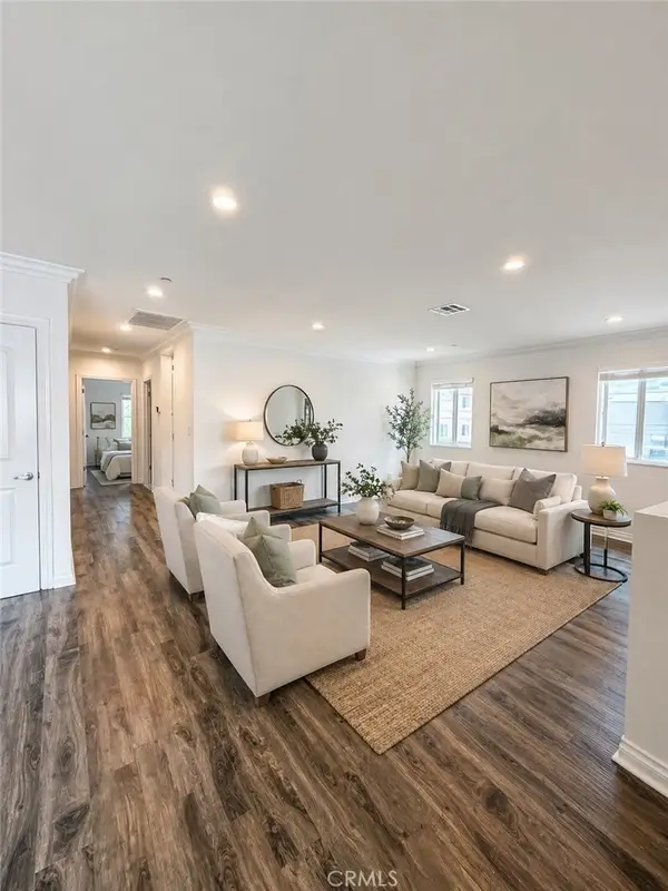 4812 Saturn Street, Los Angeles, CA 90019