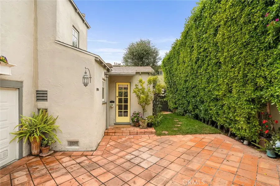 1/2 W 20th, Los Angeles, CA 90016 - #2