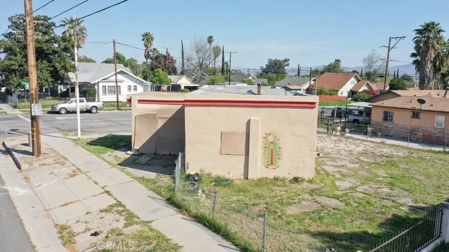1003 W Rialto Avenue, San Bernardino, CA 92410 - #3