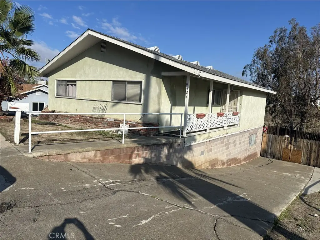 522 Garfield, Taft, CA 93268 - #1