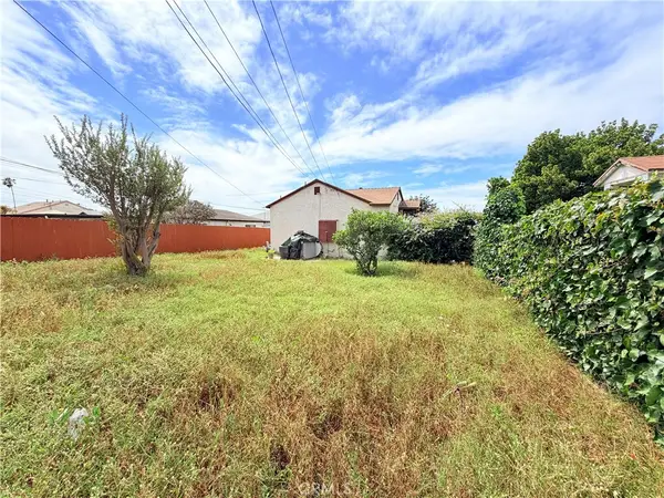 10846 S Manhattan, Los Angeles, CA 90047