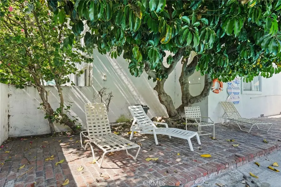 18601 Collins #D30, Tarzana, CA 91356 - #3