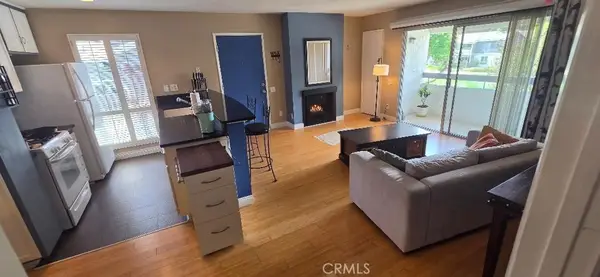 2867 S Fairview Street S #F, Santa Ana, CA 92704