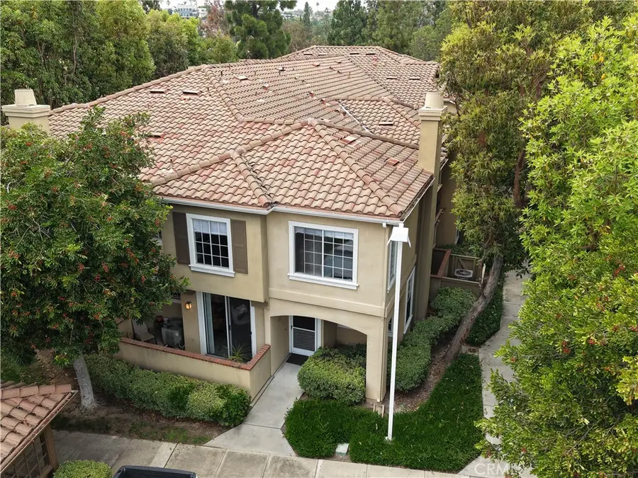 251 Gallery, Tustin, CA 92782 - #3