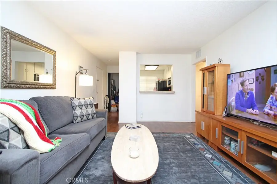 1140 Pacific #16, Long Beach, CA 90813 - #3