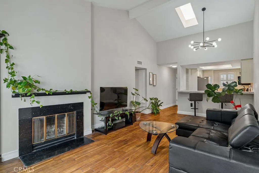 645 Chestnut Avenue #305, Long Beach, CA 90802 - #1