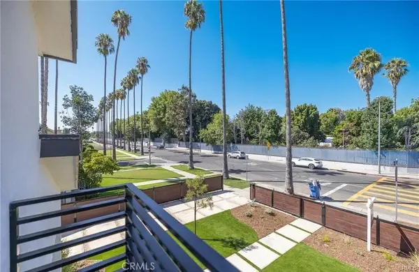 4928 8th Avenue, Los Angeles, CA 90043