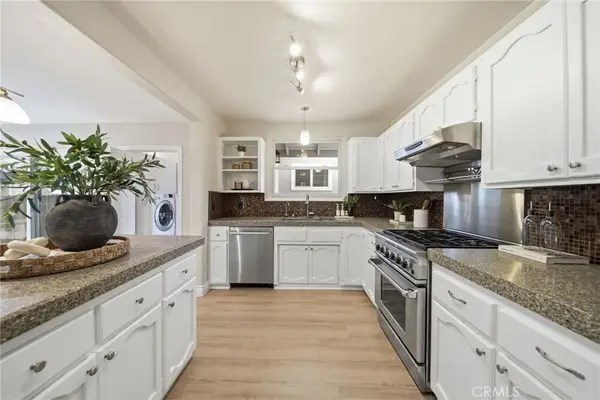 3249 Petaluma, Long Beach, CA 90808