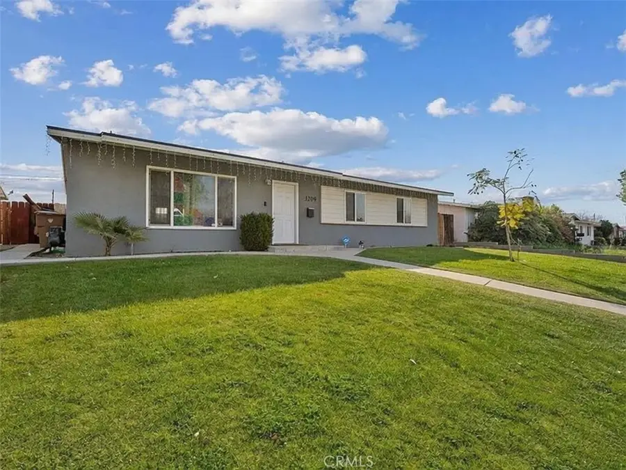 3209 Idaho, Bakersfield, CA 93305 - #2