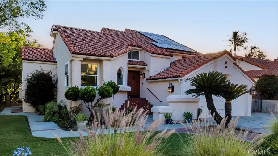 7204 Leedom, Highland, CA 92346 - #3