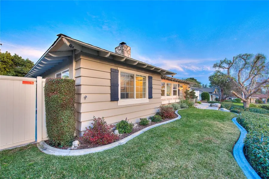 156 S Country Club Rd, Glendora, CA 91741 - #2