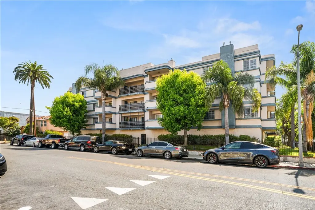 535 W 4th, Long Beach, CA 90802 - #1
