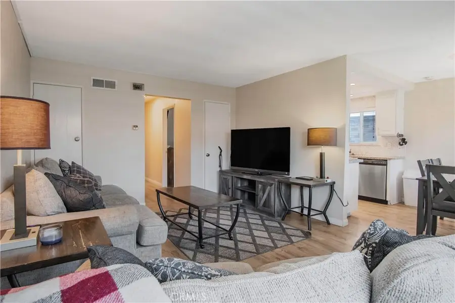2423 Deodar, Santa Ana, CA 92705 - #2