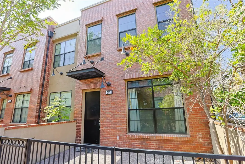527 W Maple, Orange, CA 92868 - #1