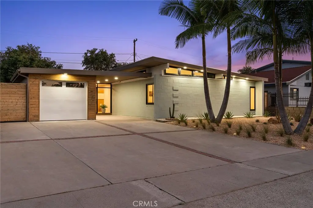 530 W Elm Avenue, Fullerton, CA 92832 - #1