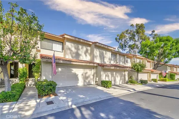 926 Whitewater, Fullerton, CA 92833