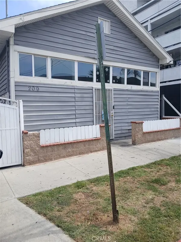 209 E 15th, Santa Ana, CA 92701