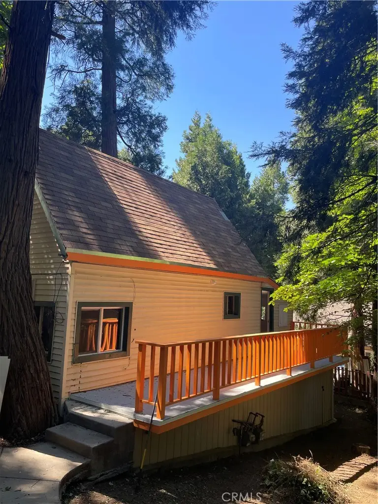 719 Woodland Road, Crestline, CA 92325 - #3