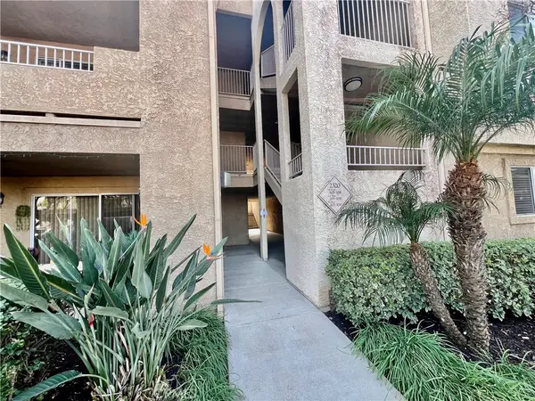 2320 Del Mar, Corona, CA 92882