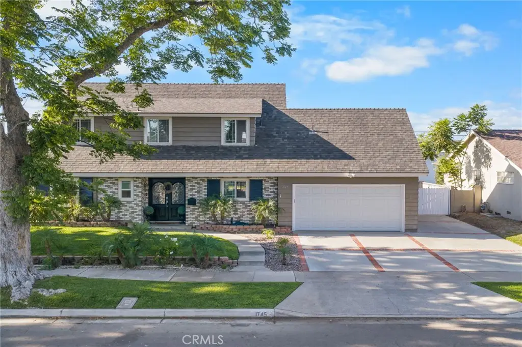 1745 W Bowling, Anaheim, CA 92804 - #1