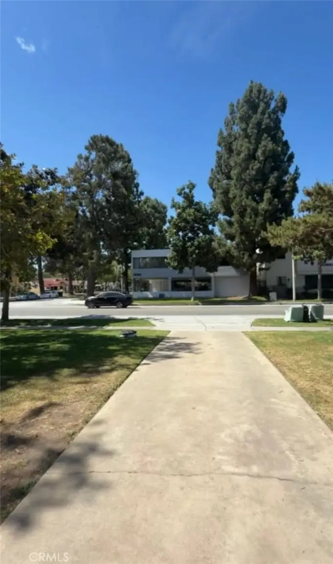 1532 E 4th, Santa Ana, CA 92701 - #1