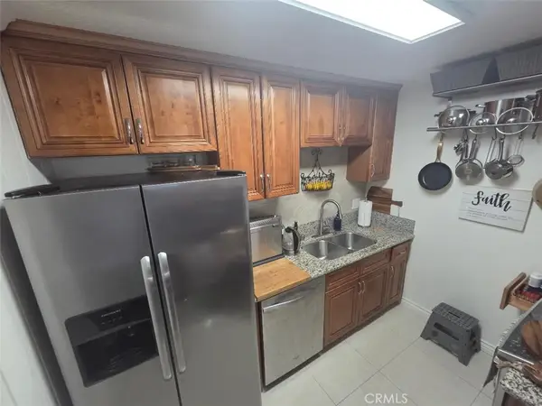 1010 W Macarthur Boulevard #77, Santa Ana, CA 92707