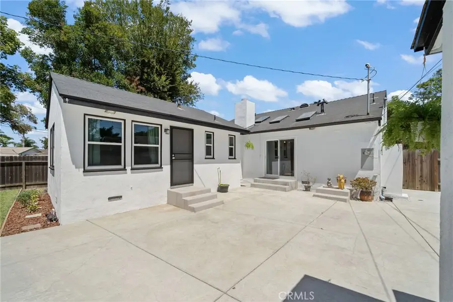941 E Ridgewood, Long Beach, CA 90807 - #2